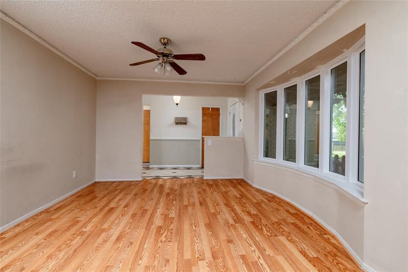 1517 Oakridge Court W, Azle TX 76020 - Photo 8