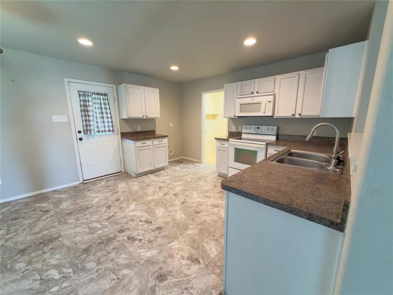 517 Blue Sage Drive, Fate TX 75087 - Photo 5