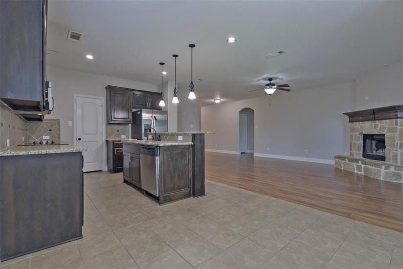 210 Debbie Way, Red Oak TX 75154 - Photo 16