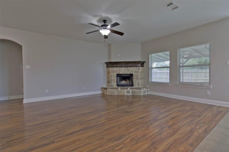 210 Debbie Way, Red Oak TX 75154 - Photo 12
