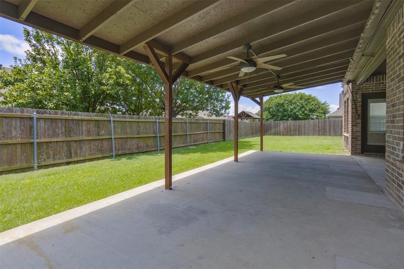 210 Debbie Way, Red Oak TX 75154 - Photo 5