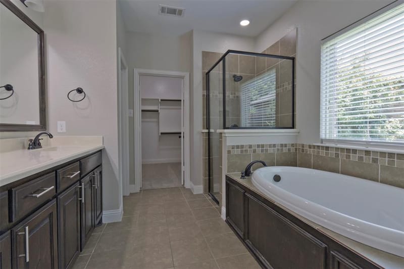 210 Debbie Way, Red Oak TX 75154 - Photo 24