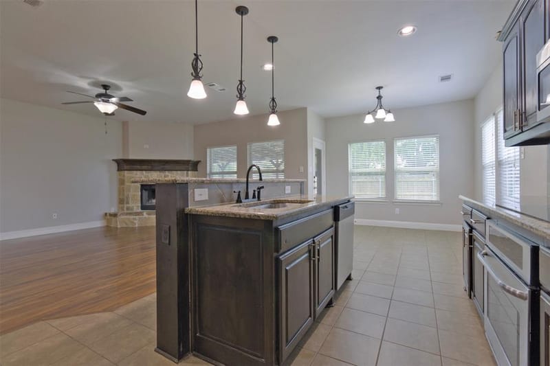 210 Debbie Way, Red Oak TX 75154 - Photo 14