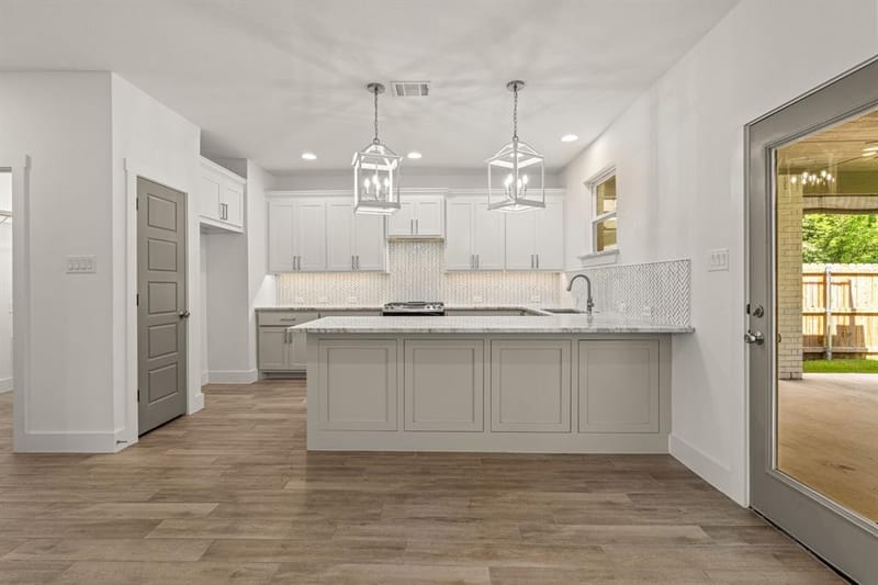 5618 Oaks Lane, Westworth Village TX 76114 - Photo 9