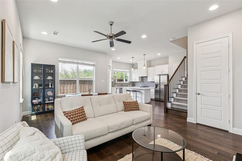6306 Oakbend Circle, Fort Worth TX 76132 - Photo 3