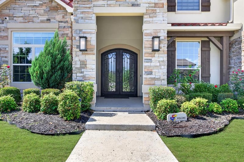 689 Dancing Water Drive, Frisco TX 75036 - Photo 2