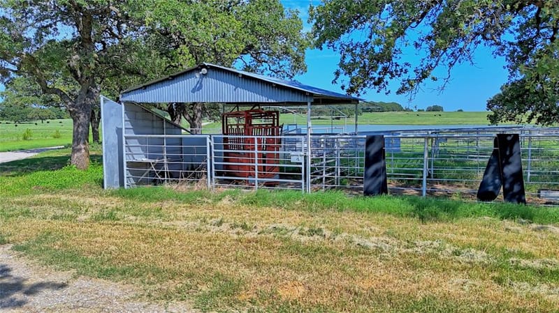 8752 Fm 1749, Sunset TX 76270 - Photo 12