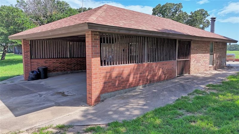 8752 Fm 1749, Sunset TX 76270 - Photo 22