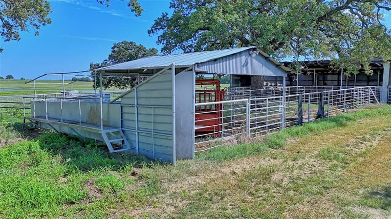 8752 Fm 1749, Sunset TX 76270 - Photo 14
