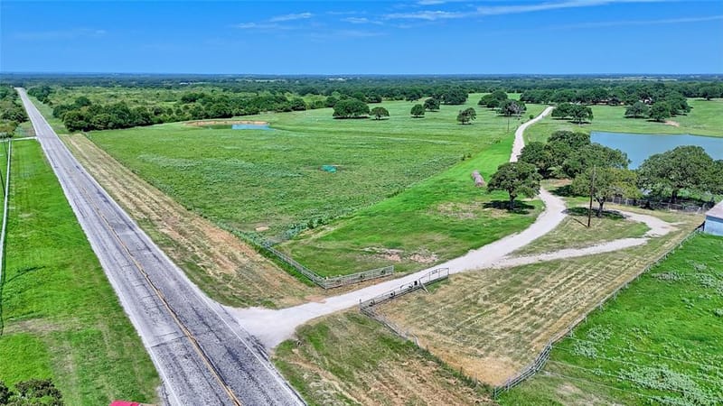 8752 Fm 1749, Sunset TX 76270 - Photo 39