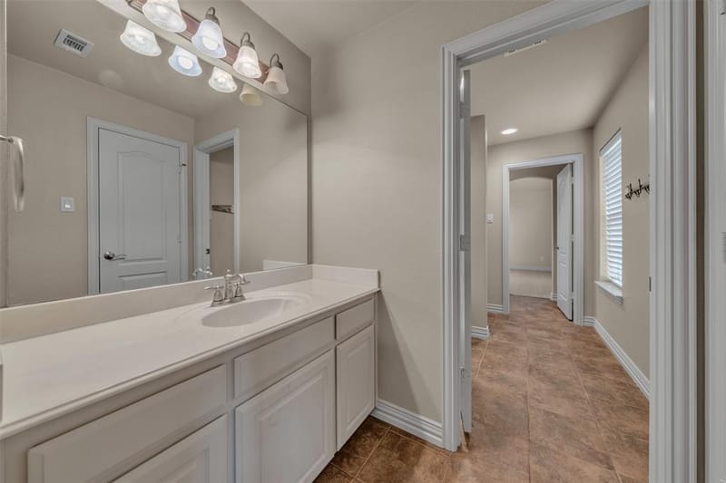 140 Eagles Peak Lane, Double Oak TX 75077 - Photo 20