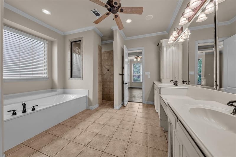 140 Eagles Peak Lane, Double Oak TX 75077 - Photo 31