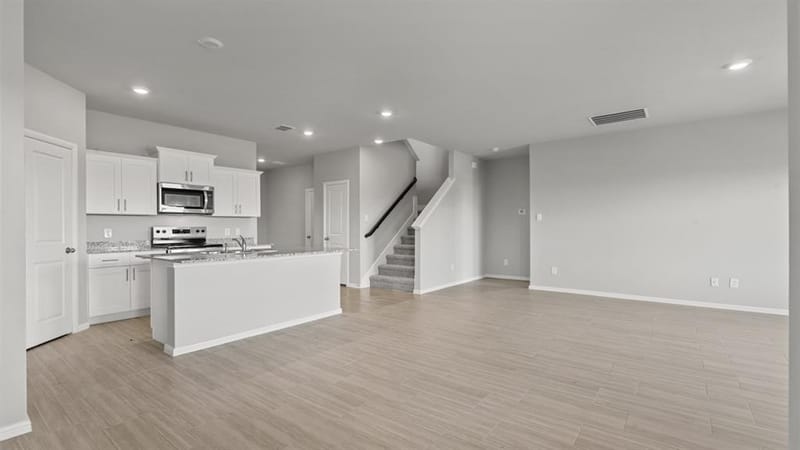 8401 BLUEBONNET BEND Road, Fort Worth TX 76131 - Photo 9