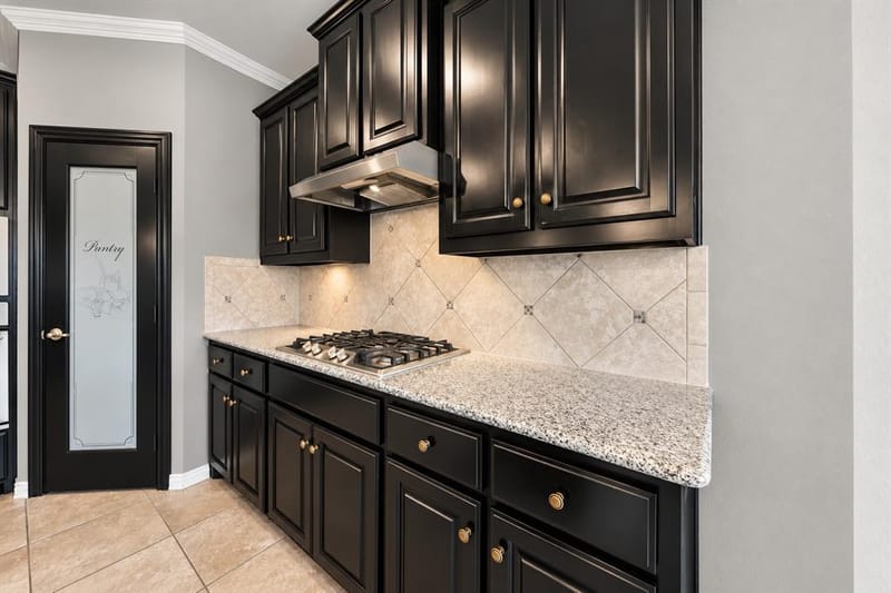 2919 Ladoga Drive, Grand Prairie TX 75054 - Photo 7