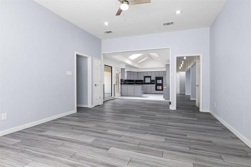 1908 Lakehill Court, Arlington TX 76012 - Photo 11