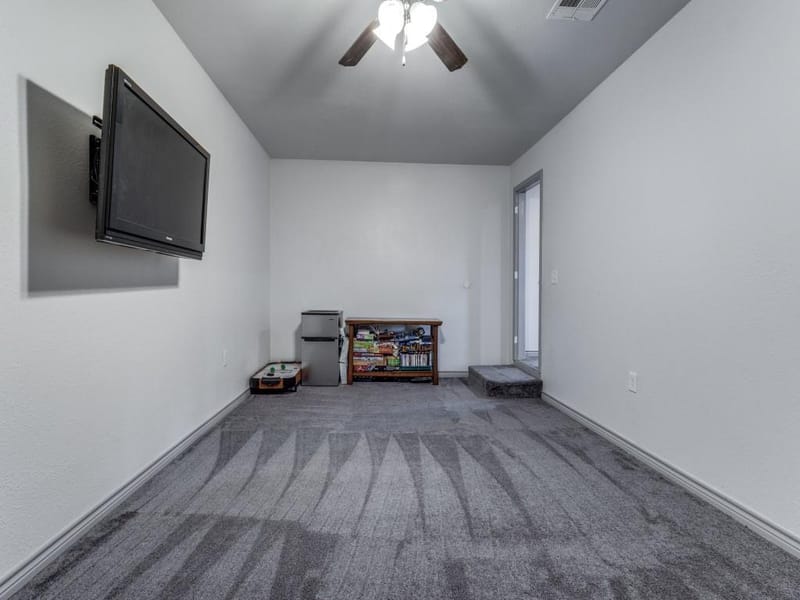 203 Pueblo Drive, Lake Kiowa TX 76240 - Photo 28