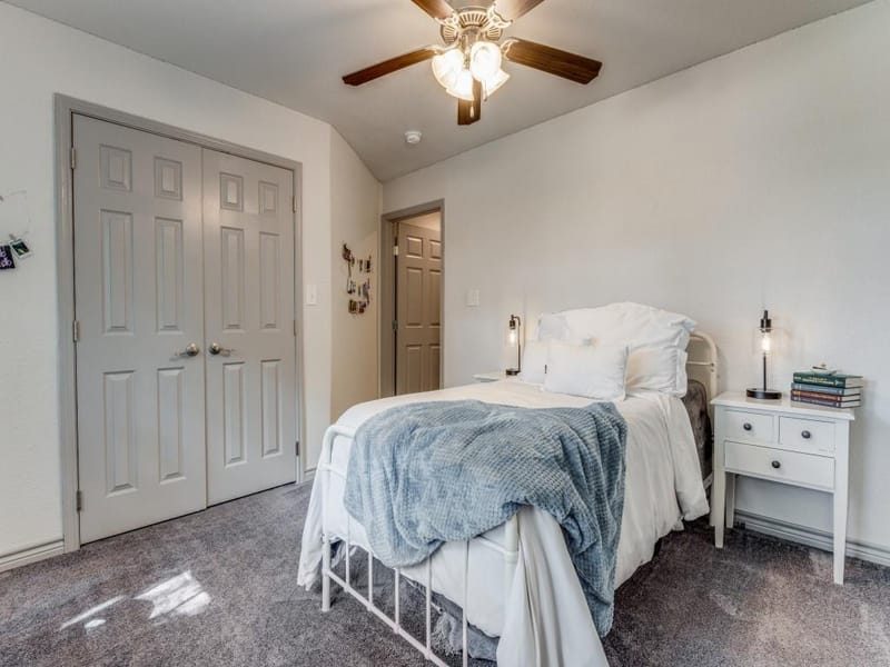 203 Pueblo Drive, Lake Kiowa TX 76240 - Photo 24