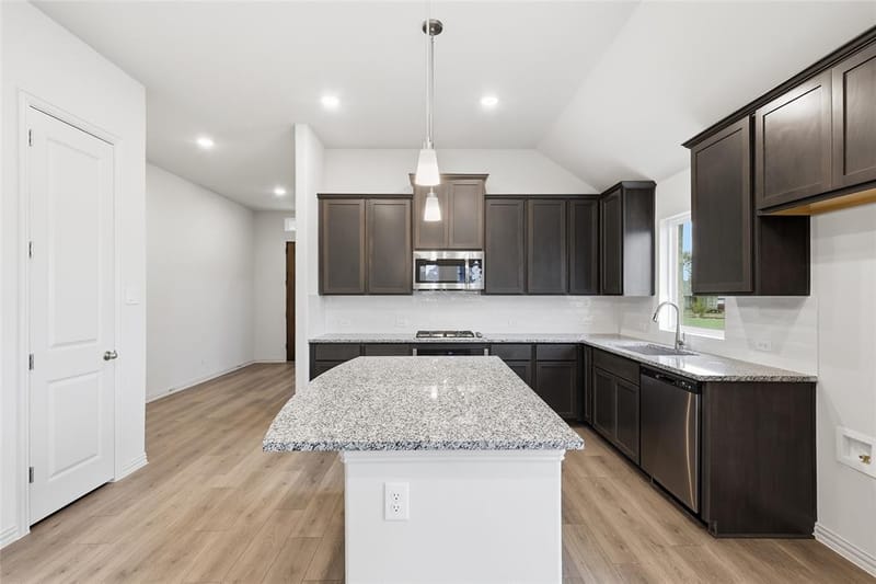 1710 Whispering Meadow Drive, Van Alstyne TX 75495 - Photo 27