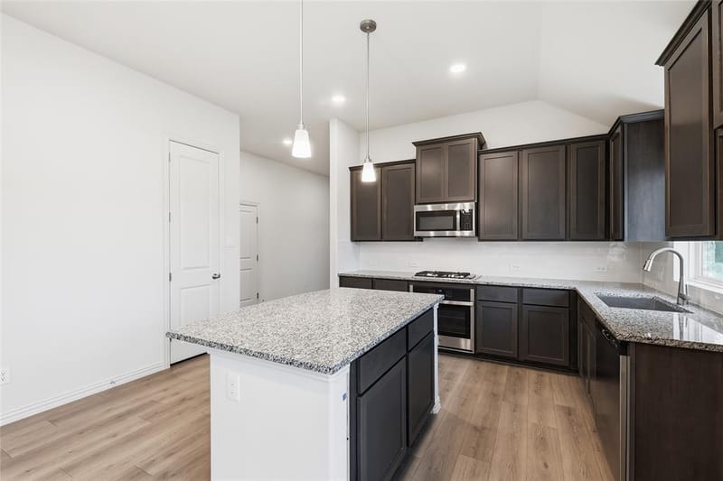 1710 Whispering Meadow Drive, Van Alstyne TX 75495 - Photo 28