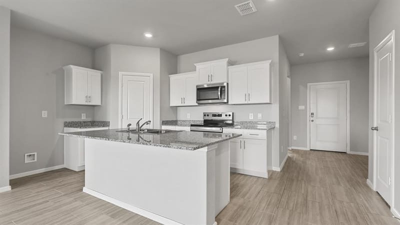 905 INGALLS PARK Lane, Fort Worth TX 76131 - Photo 3