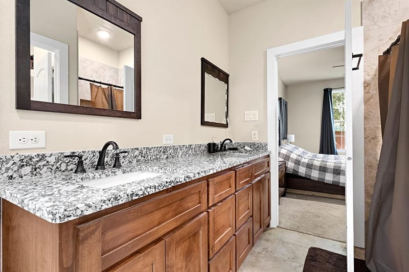 540 E Main Street, Pilot Point TX 76258 - Photo 23