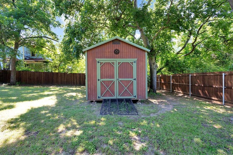 540 E Main Street, Pilot Point TX 76258 - Photo 27