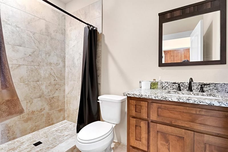 540 E Main Street, Pilot Point TX 76258 - Photo 18