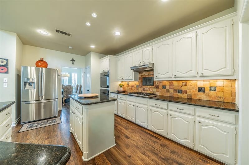 2700 Sunset Circle, Plano TX 75093 - Photo 7