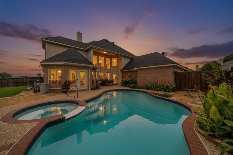 2700 Sunset Circle, Plano TX 75093 - Photo 3