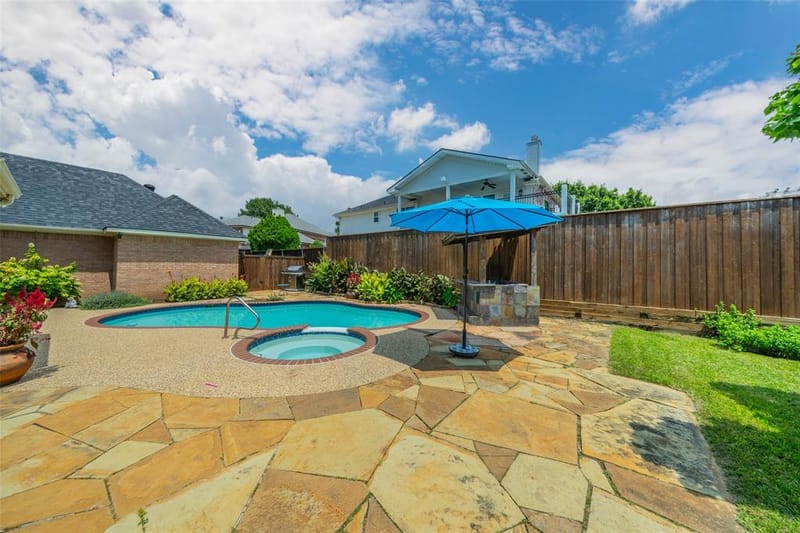 2700 Sunset Circle, Plano TX 75093 - Photo 32
