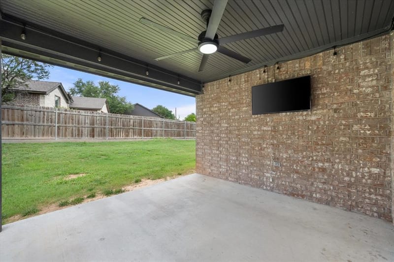 2514 San Gabriel Drive, Granbury TX 76048 - Photo 23