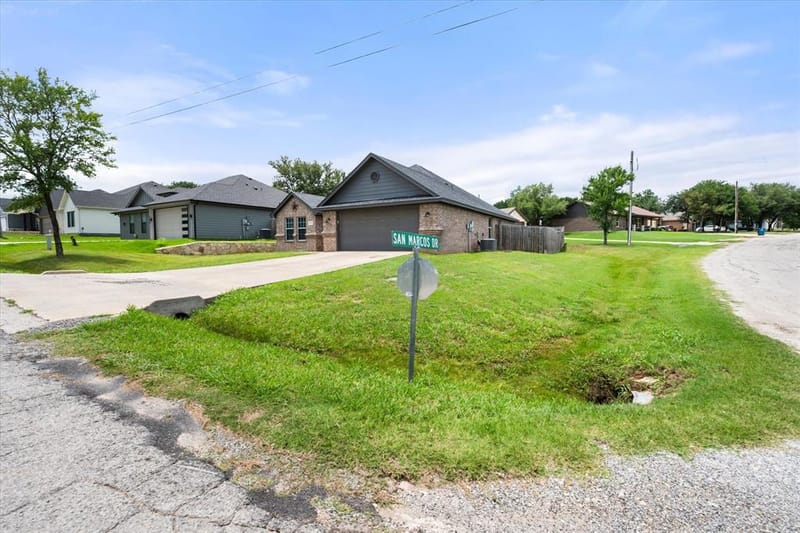 2514 San Gabriel Drive, Granbury TX 76048 - Photo 27