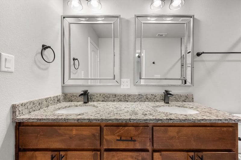 2514 San Gabriel Drive, Granbury TX 76048 - Photo 17