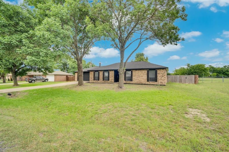 114 Becky Lane, Waxahachie TX 75165 - Photo 4
