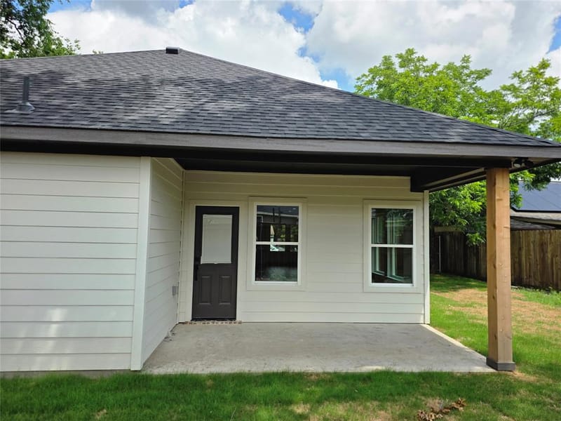322 W Brownlee Avenue, Dallas TX 75224 - Photo 16