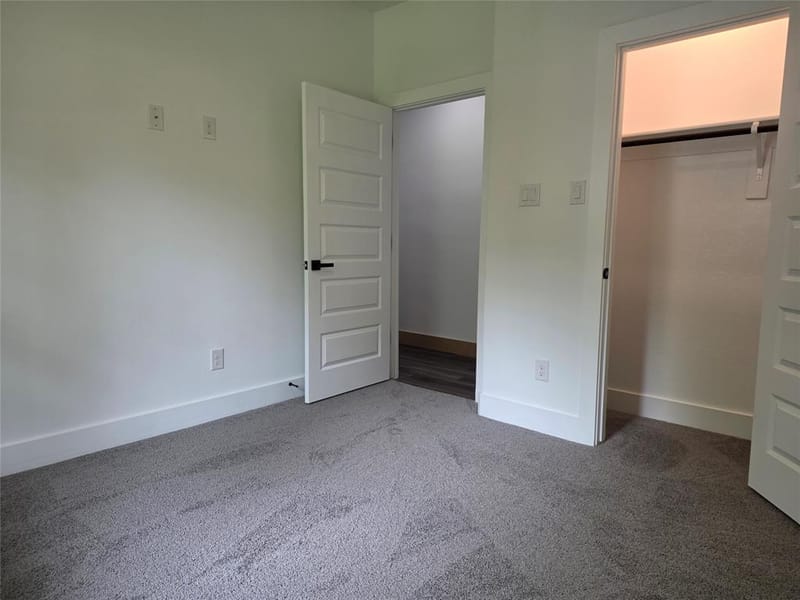 322 W Brownlee Avenue, Dallas TX 75224 - Photo 9