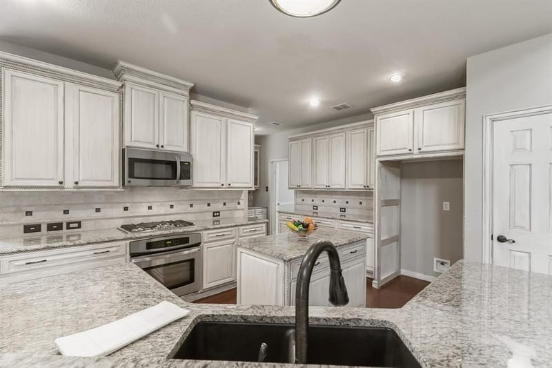 7534 Chinaberry Lane, Frisco TX 75033 - Photo 13