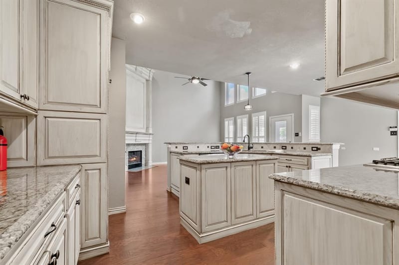 7534 Chinaberry Lane, Frisco TX 75033 - Photo 11