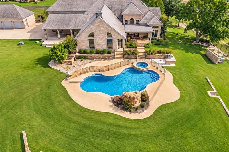 113 Club House Drive, Weatherford TX 76087 - Photo 2