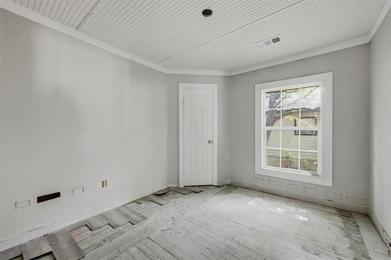 829 W Walker Street, Denison TX 75020 - Photo 16