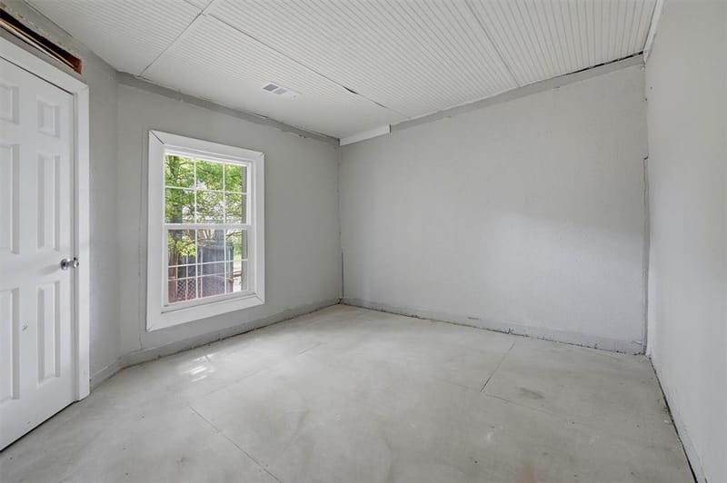 829 W Walker Street, Denison TX 75020 - Photo 19