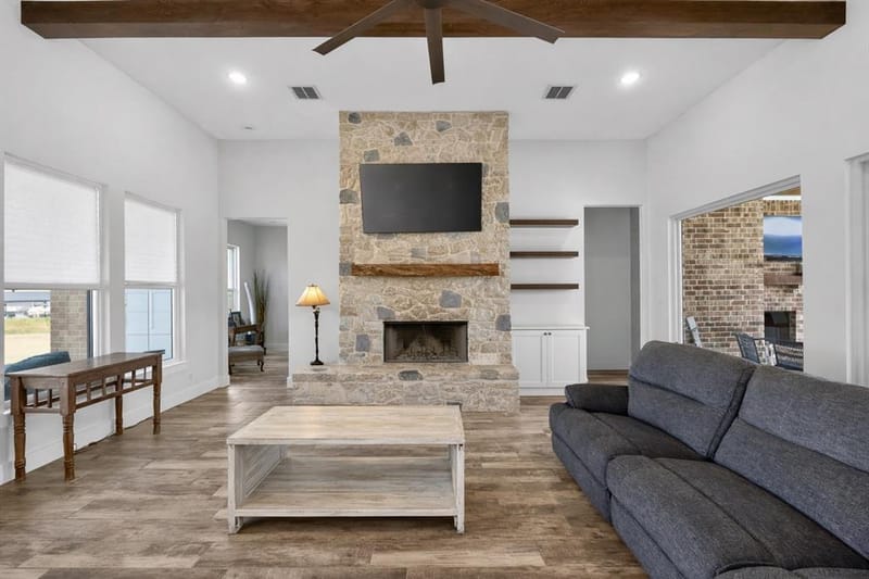 1096 Timber Hills Drive, Weatherford TX 76087 - Photo 6