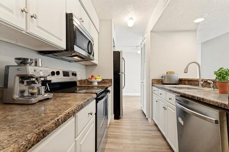 5522 Boca Raton Boulevard # 404, Fort Worth TX 76112 - Photo 9