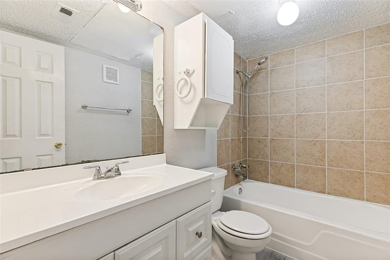 5522 Boca Raton Boulevard # 404, Fort Worth TX 76112 - Photo 14