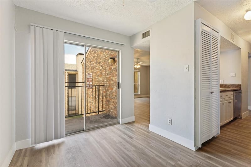 5522 Boca Raton Boulevard # 404, Fort Worth TX 76112 - Photo 8