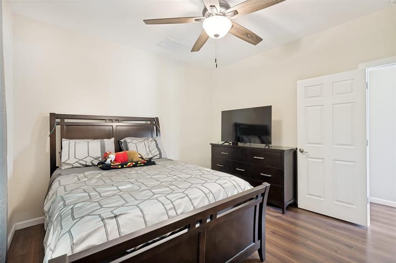 343 N Morris Street, Gainesville TX 76240 - Photo 16