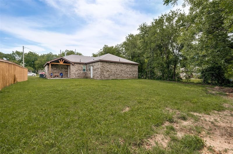 343 N Morris Street, Gainesville TX 76240 - Photo 25