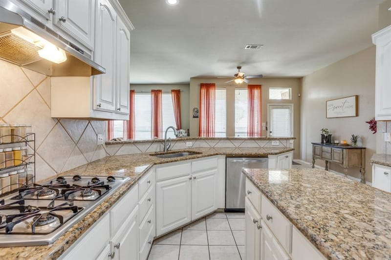 779 Little Ridge Court, Burleson TX 76028 - Photo 14