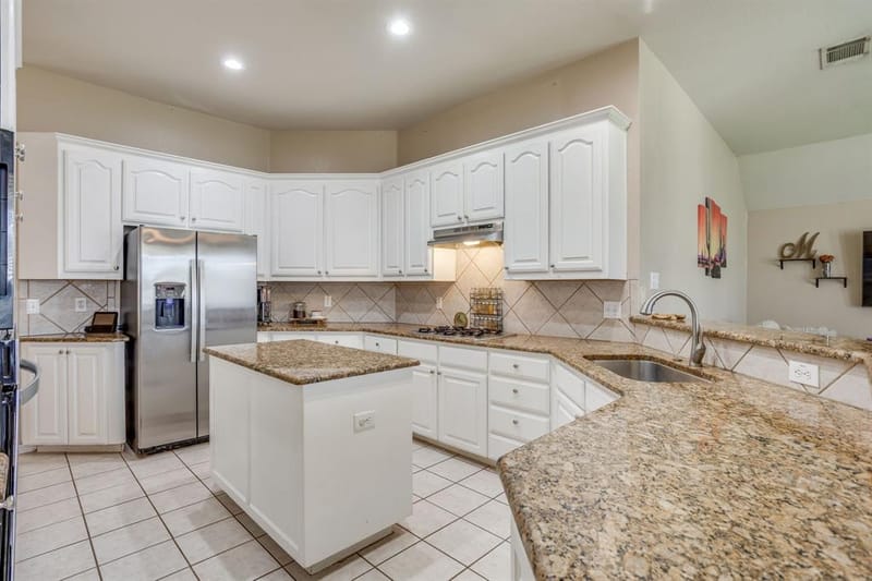 779 Little Ridge Court, Burleson TX 76028 - Photo 11