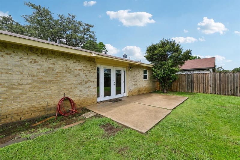 2033 Rose Hill Road, Carrollton TX 75007 - Photo 26